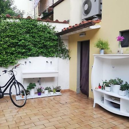 Flower Garden Apartment Vicino Al Centro Florenz Exterior foto